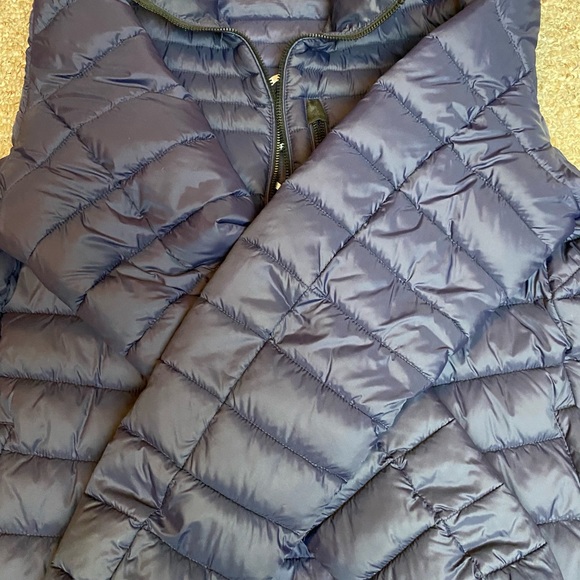 Calvin Klein winter jacket - Picture 3 of 4